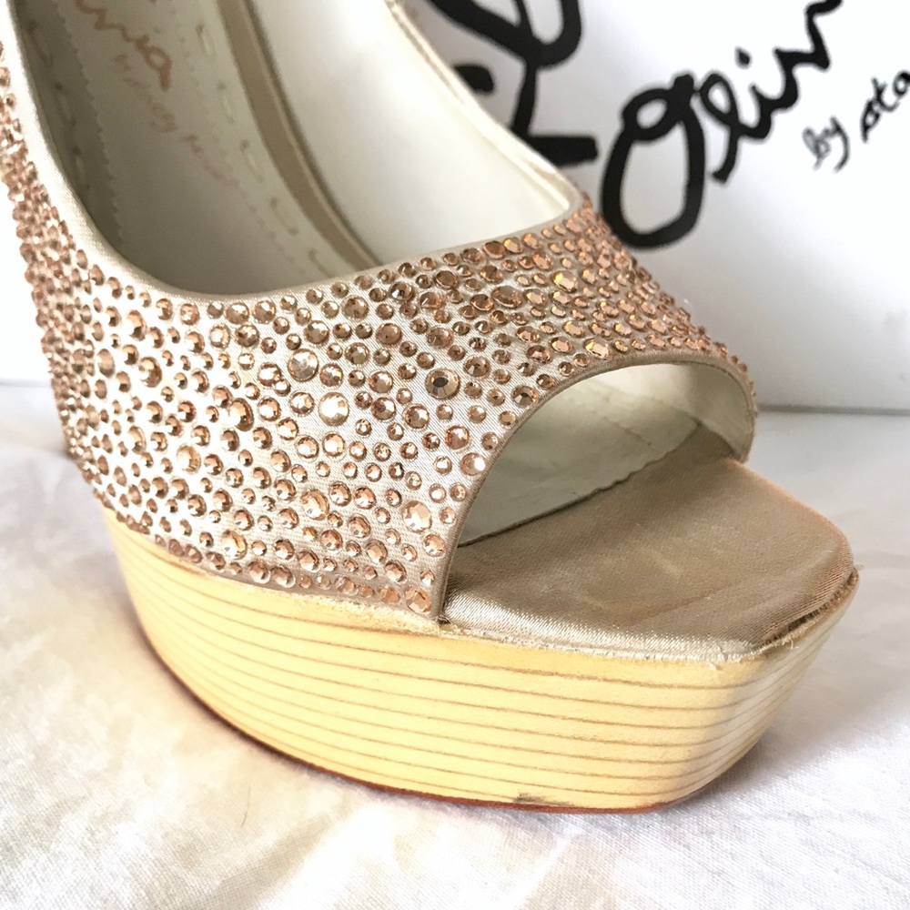 Alice & Olivia Laird Swarovski Platform Peep Toes - Picture 4 of 7